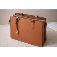 Γυναικείος χαρτοφύλακας-τσάντα Μ-632 Γυναικείος χαρτοφύλακας-τσάντα Μ-632